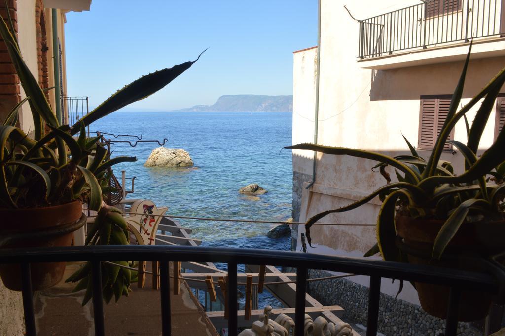 Le Piccole Grotte Bed & Breakfast Scilla Bagian luar foto