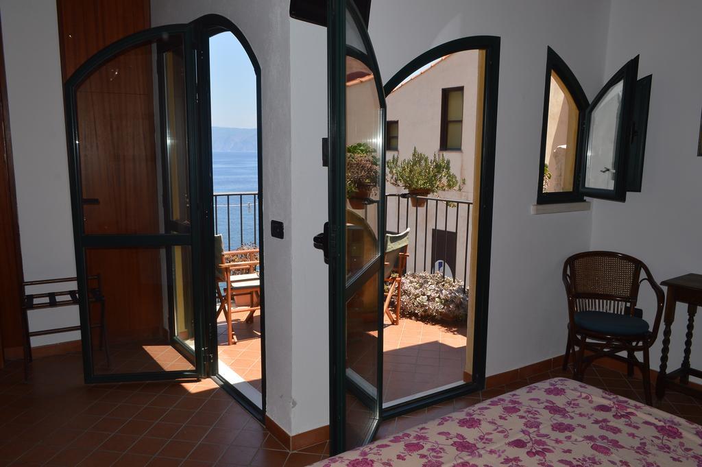 Le Piccole Grotte Bed & Breakfast Scilla Bagian luar foto