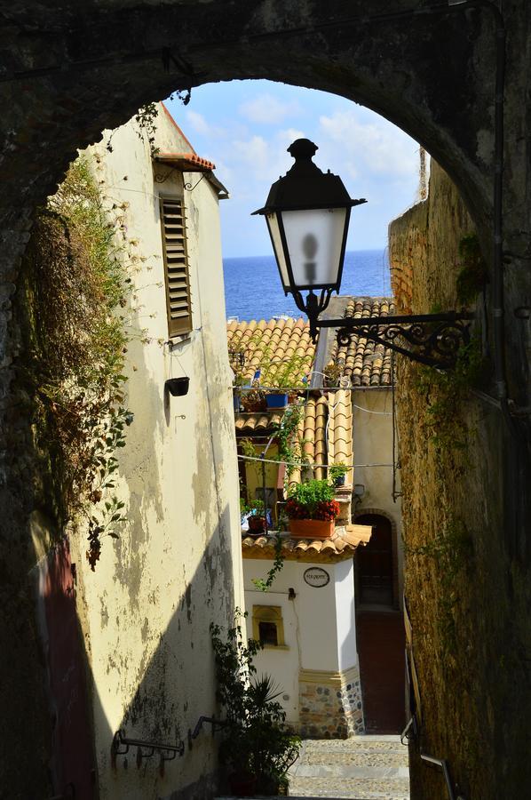 Le Piccole Grotte Bed & Breakfast Scilla Bagian luar foto