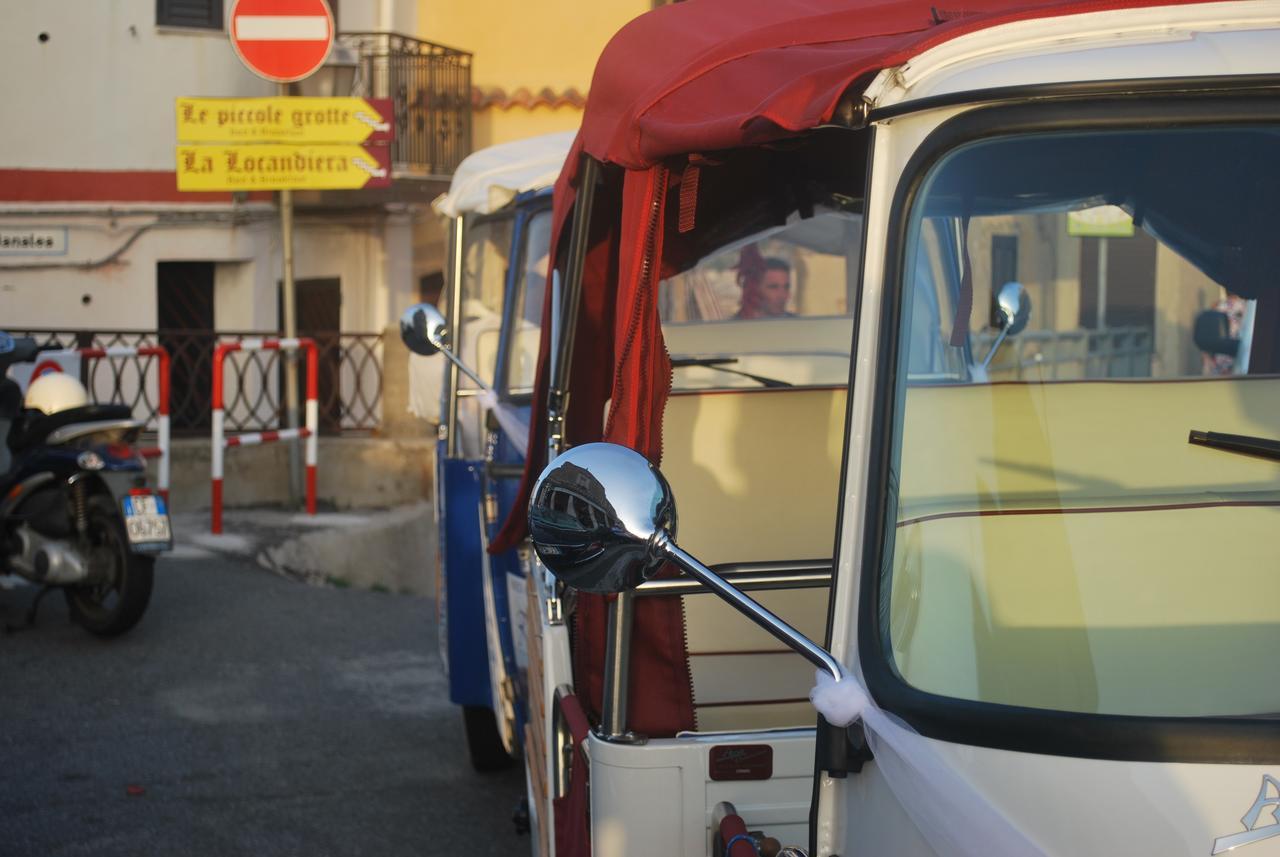Le Piccole Grotte Bed & Breakfast Scilla Bagian luar foto