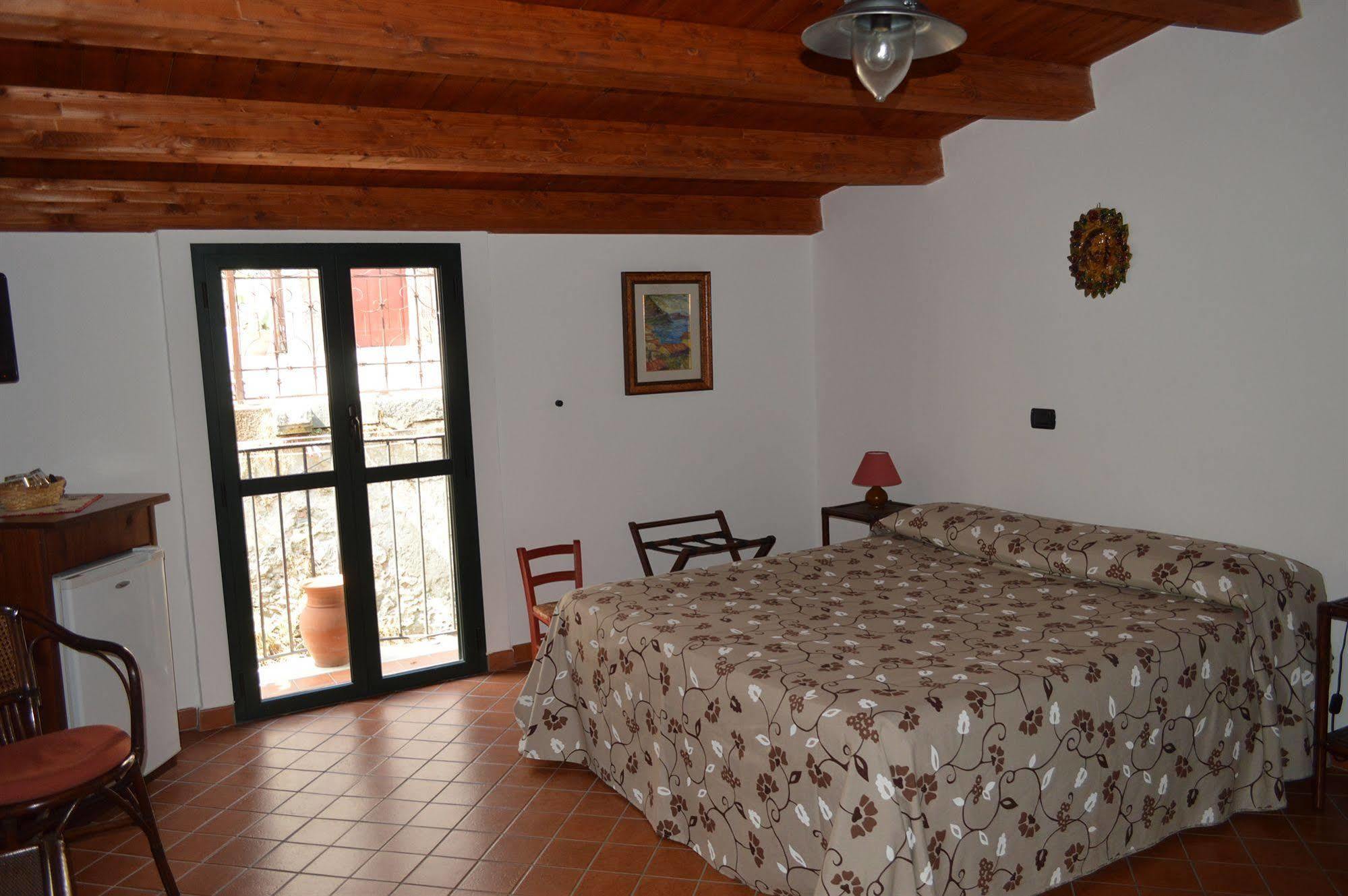 Le Piccole Grotte Bed & Breakfast Scilla Bagian luar foto