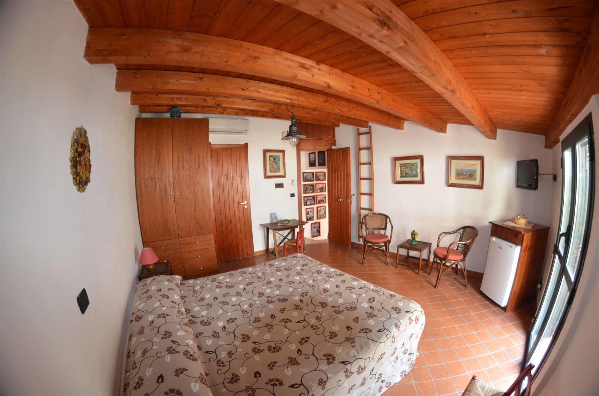 Le Piccole Grotte Bed & Breakfast Scilla Bagian luar foto